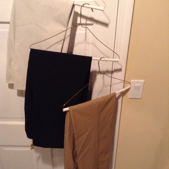 ANN TAYLOR BUNDLE SET OF 2 PANTS - BEIGE & BLACK PANTS ONLY - Picture 4 of 13
